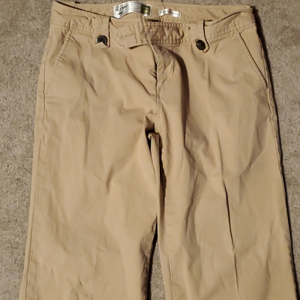 Old Navy khakis NWOT Size 4 or Small
